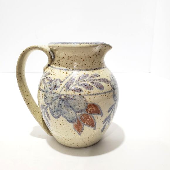 Vtg Studio Pottery Creamer Beige Speckled with Blue Flowers Leaves Signed 4.5" - Picture 1 of 12
